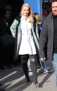 Iggy Azalea feet photo thumbnail