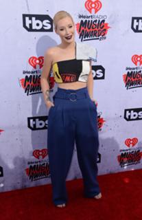 Iggy Azalea feet photo thumbnail