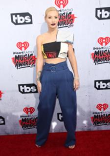Iggy Azalea feet photo thumbnail
