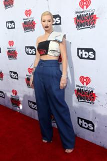 Iggy Azalea feet photo thumbnail