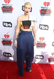 Iggy Azalea feet photo thumbnail