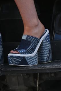 Iggy Azalea feet photo thumbnail
