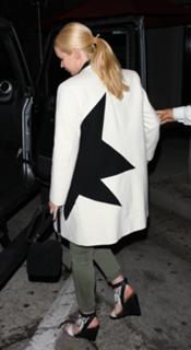 Iggy Azalea feet photo thumbnail