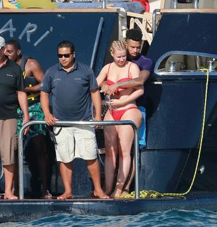 Iggy Azalea feet photo thumbnail