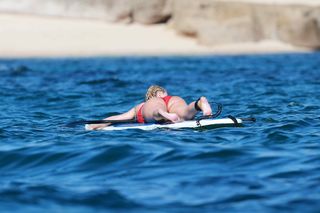 Iggy Azalea feet photo thumbnail