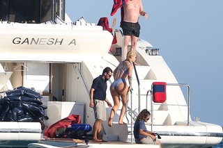 Iggy Azalea feet photo thumbnail