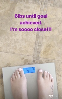Iggy Azalea feet photo thumbnail