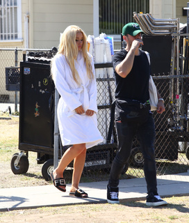 Iggy Azalea feet photo thumbnail
