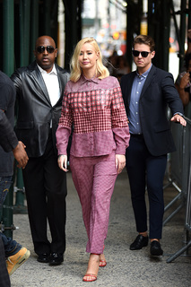 Iggy Azalea feet photo thumbnail