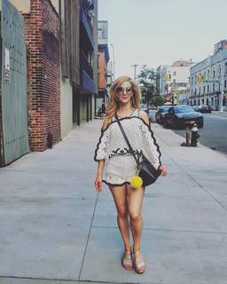 Ilana Becker feet photo 1