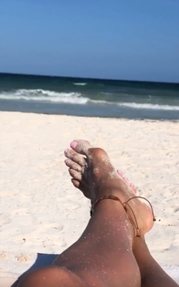 Ilana Becker feet photo 5