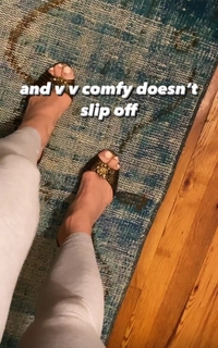 Ilana Becker feet photo 6