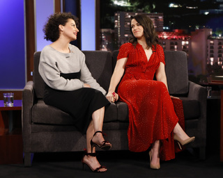 Ilana Glazer feet photo thumbnail