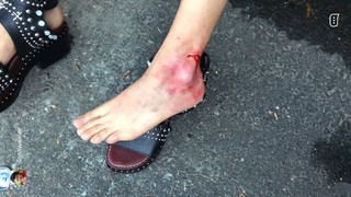 Ilana Glazer feet photo thumbnail