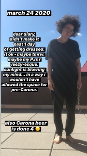 Ilana Glazer feet photo thumbnail