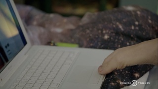 Ilana Glazer feet photo thumbnail