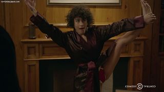 Ilana Glazer feet photo thumbnail