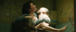 Ilana Glazer feet photo thumbnail