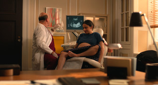 Ilana Glazer feet photo thumbnail