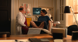 Ilana Glazer feet photo thumbnail