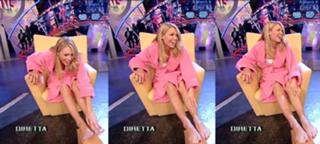 Ilary Blasi feet photo thumbnail