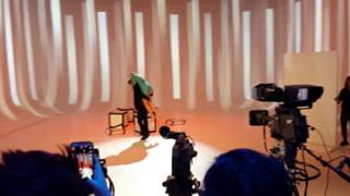 Ilary Blasi feet photo thumbnail