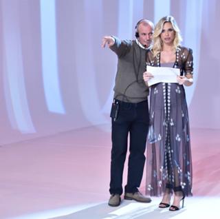 Ilary Blasi feet photo thumbnail