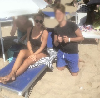 Ilary Blasi feet photo thumbnail