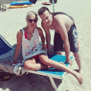Ilary Blasi feet photo thumbnail