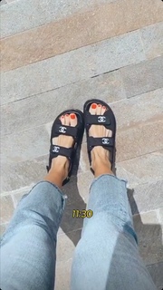 Ilary Blasi feet photo thumbnail