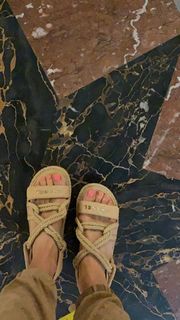 Ilary Blasi feet photo thumbnail