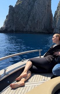 Ilary Blasi feet photo 3