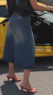Ilary Blasi feet photo 1