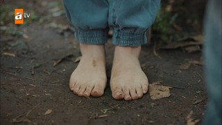 Ilayda Alisan feet photo thumbnail
