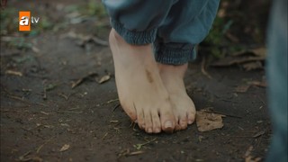 Ilayda Alisan feet photo thumbnail