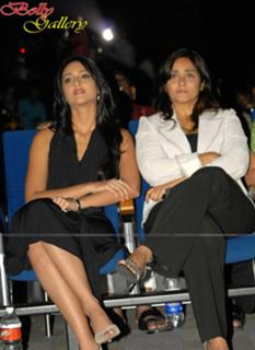 Ileana D'Cruz feet photo thumbnail