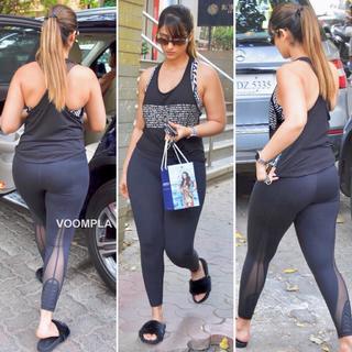 Ileana D'Cruz feet photo thumbnail