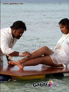 Ileana D'Cruz feet photo thumbnail