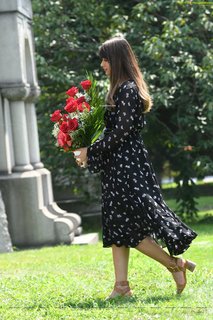 Ileana D'Cruz feet photo thumbnail