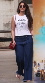 Ileana D'Cruz feet photo thumbnail