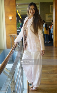 Ileana D'Cruz feet photo thumbnail