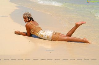 Ileana D'Cruz feet photo thumbnail