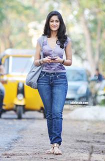 Ileana D'Cruz feet photo thumbnail