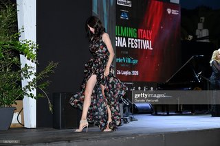Ilenia Pastorelli feet photo 14