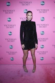 Ilfenesh Hadera feet photo thumbnail