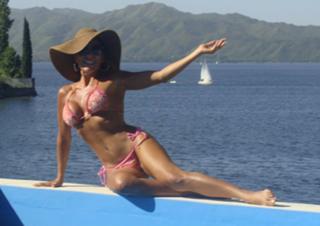 Iliana Calabró feet photo 2