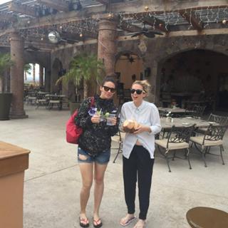 Iliza Shlesinger feet photo thumbnail