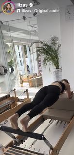 Iliza Shlesinger feet photo thumbnail