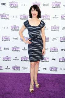 Illeana Douglas feet photo 13