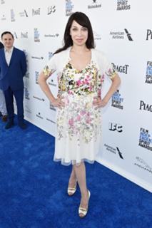 Illeana Douglas feet photo 2